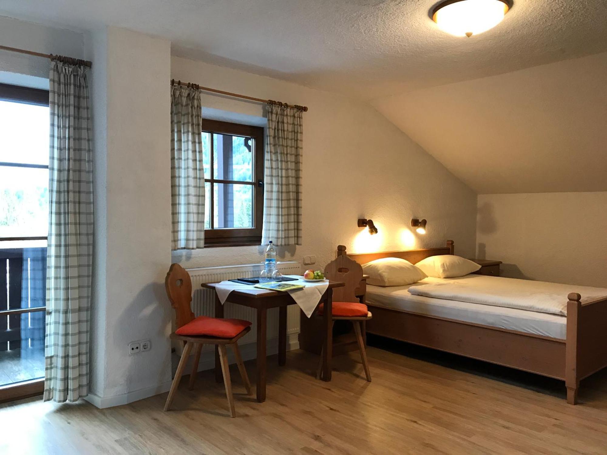 Gaestehaus Hotel Maria Theresia Schliersee Exterior photo